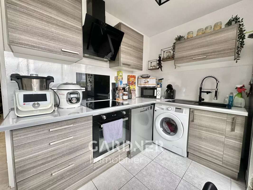 Appartement à MARSEILLE-11E