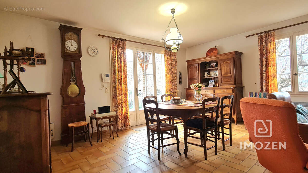 Maison à LA CELLE