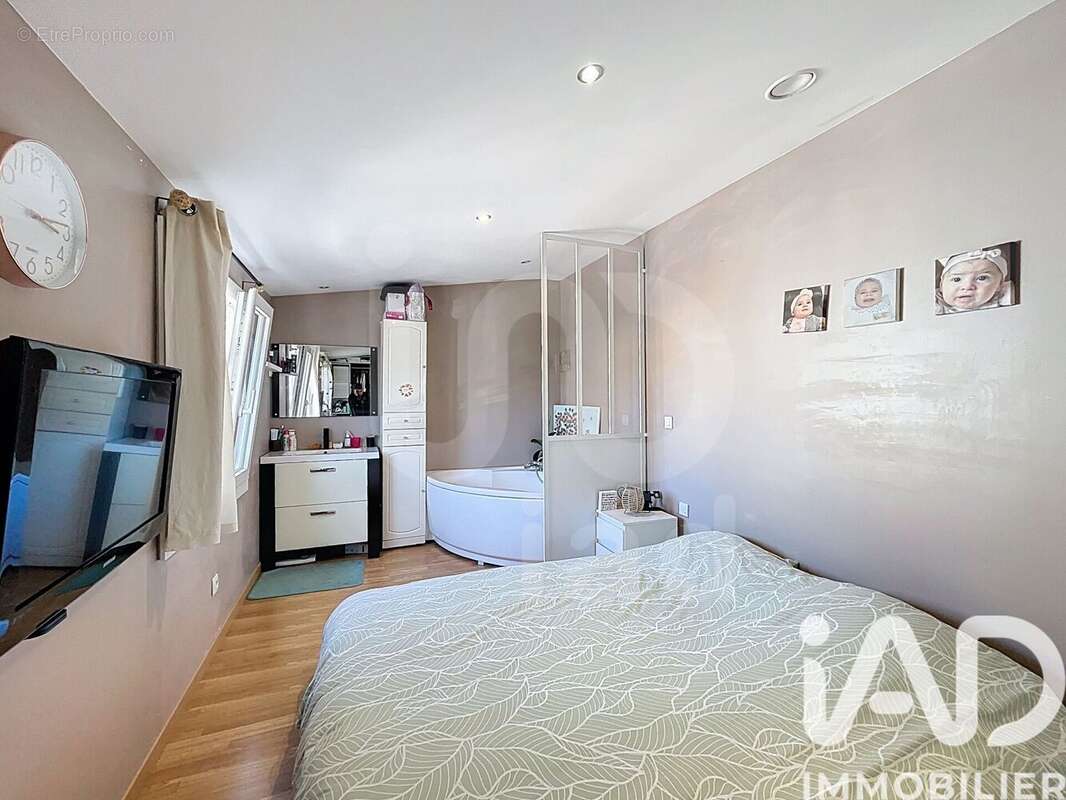 Photo 9 - Maison à PONTAULT-COMBAULT