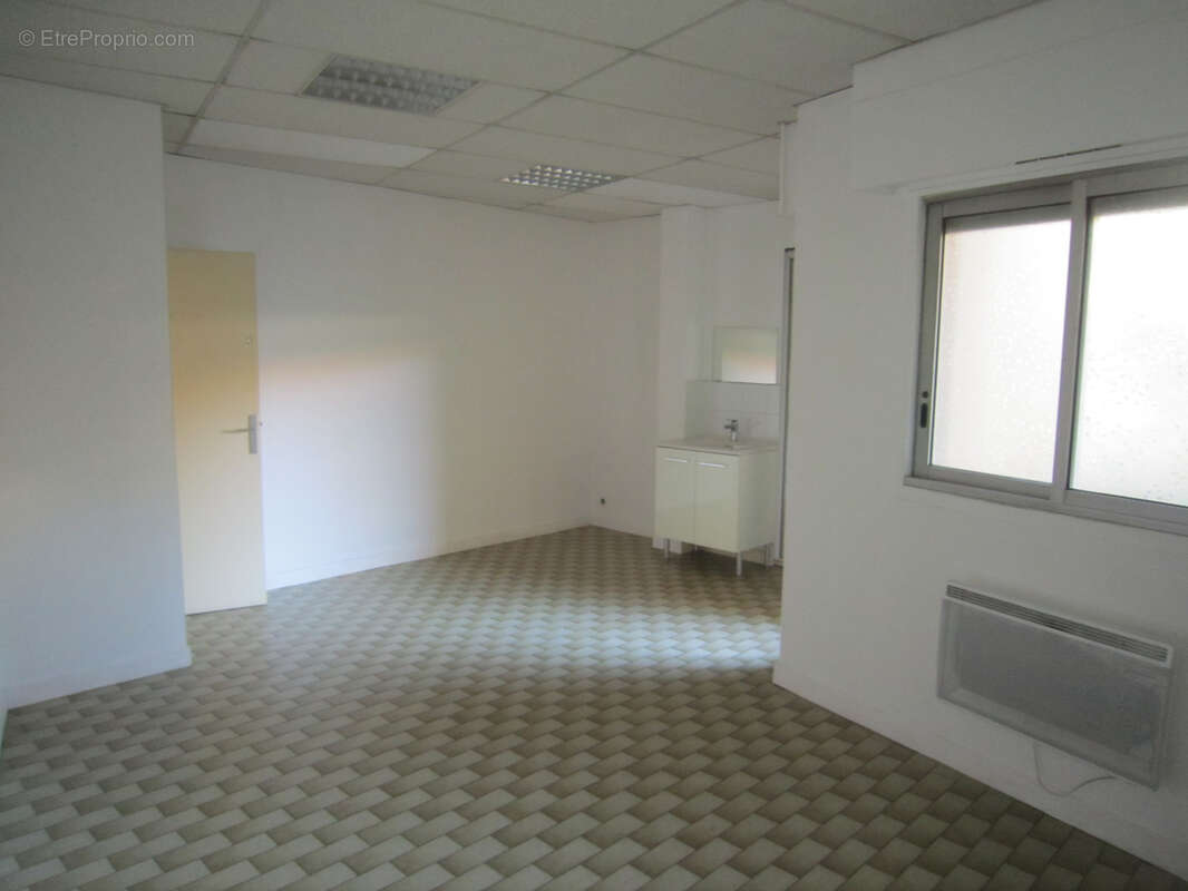 Commerce à NARBONNE