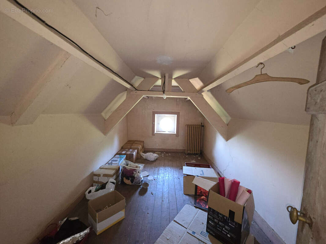 Maison à vendre à Pedernec - 6 pièces avec grand terrain - photo 12