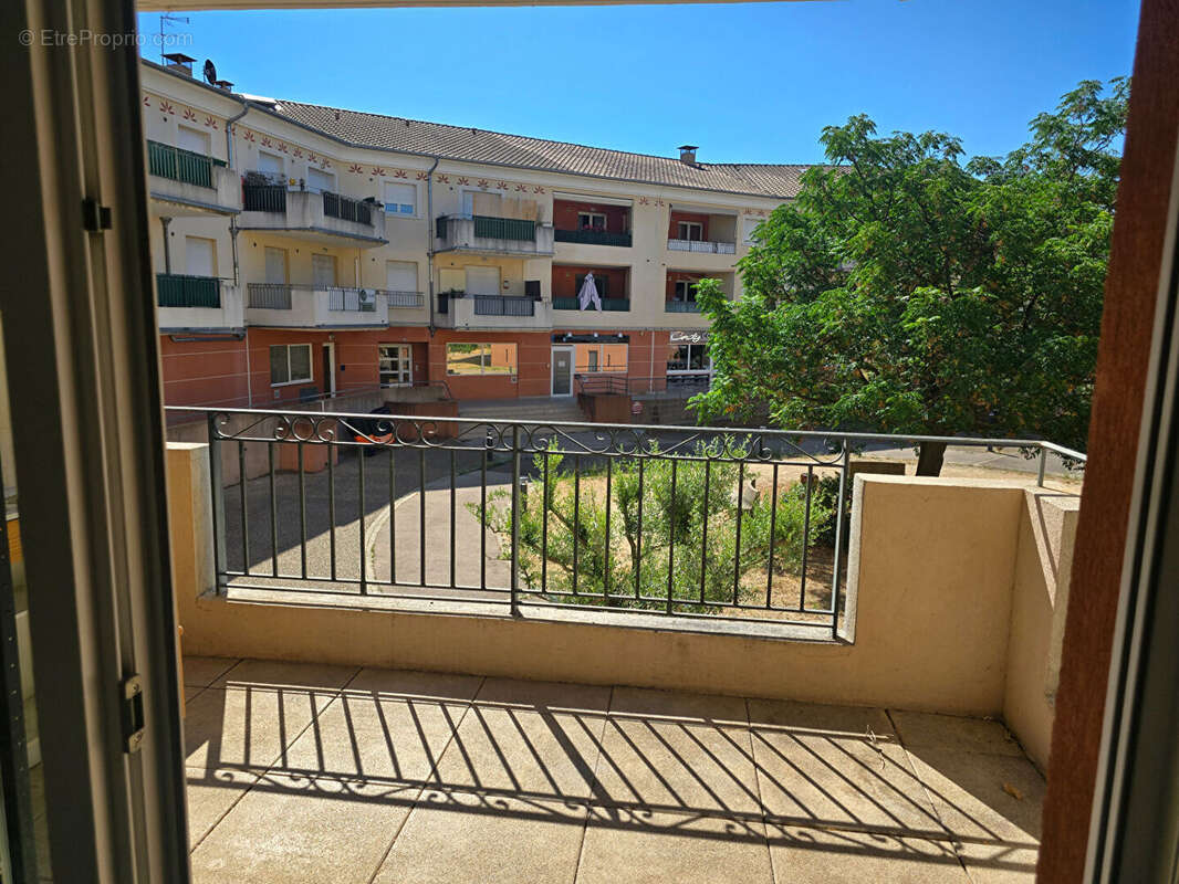 Appartement à LA DESTROUSSE