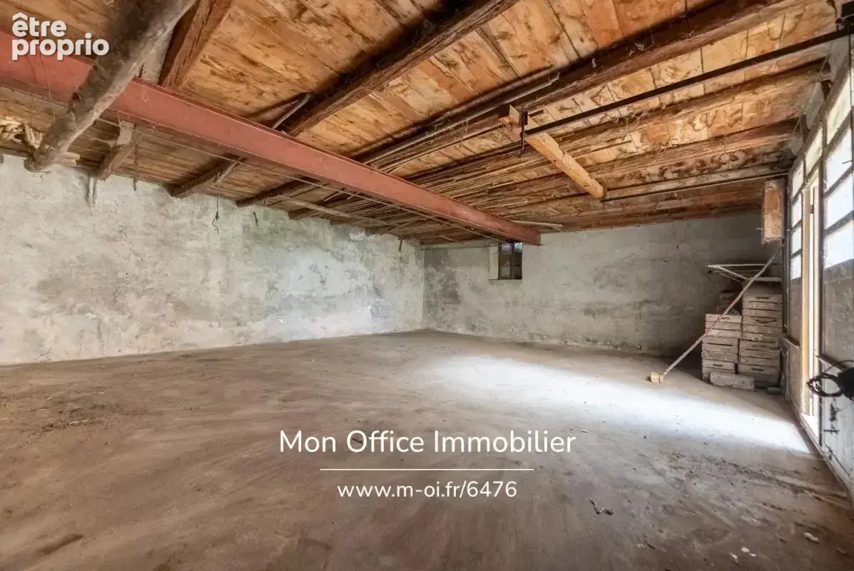 Référence : 6476-MTE. - Bâtisse à rénover - 600 m²- Terrain 3200 m² - photo 14