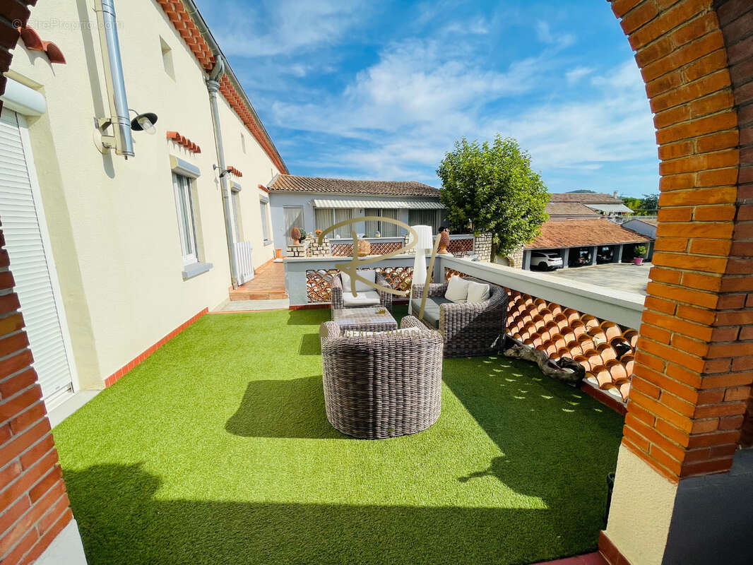 Maison à VALLON-PONT-D&#039;ARC