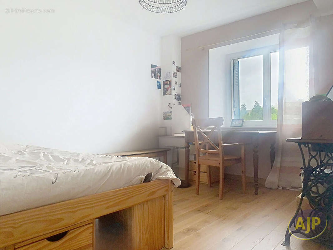 Maison à GRUGE-L&#039;HOPITAL