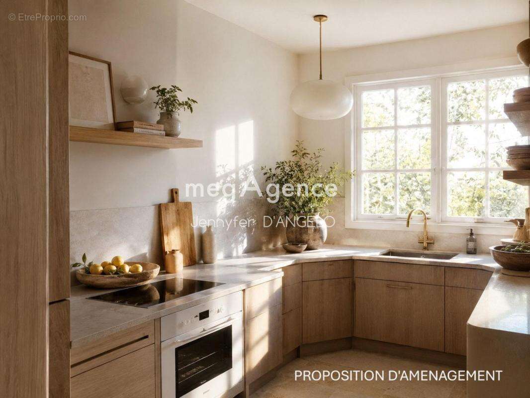 MAISON INDIVIDUELLE 234m², 8 pièces, Sanary-sur-Mer - photo 10