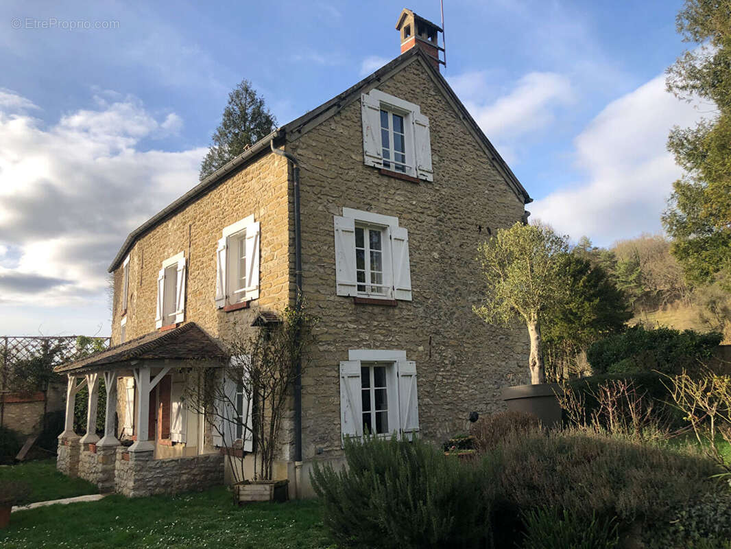 Maison à VIENNE-EN-ARTHIES