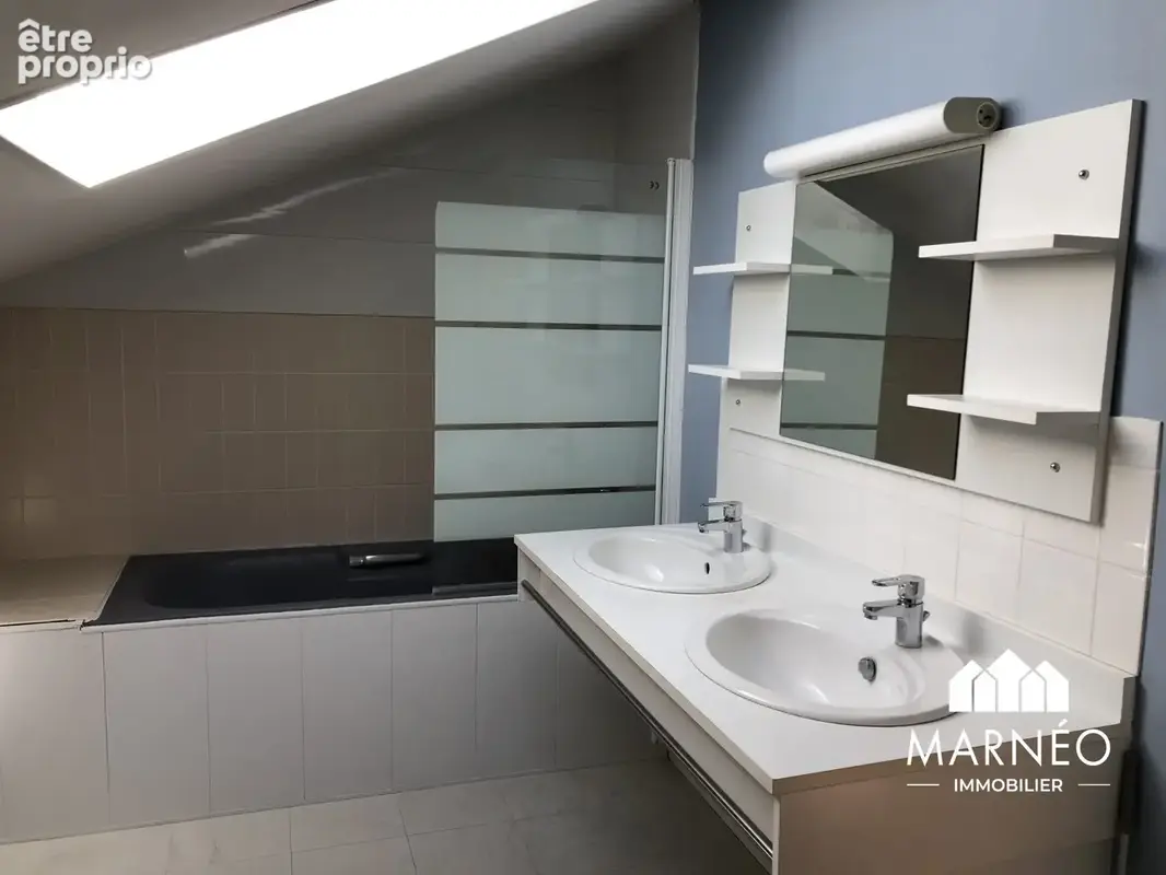 Appartement 7 pièces 125 m² à vendre à Chalons-En-Champagne (51000) - photo 8