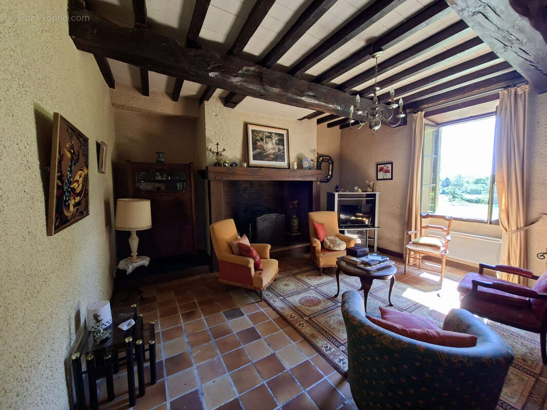 Maison à MIRANDE