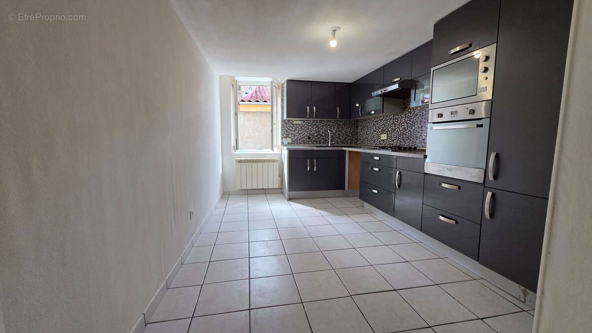 Maison à PONCIN