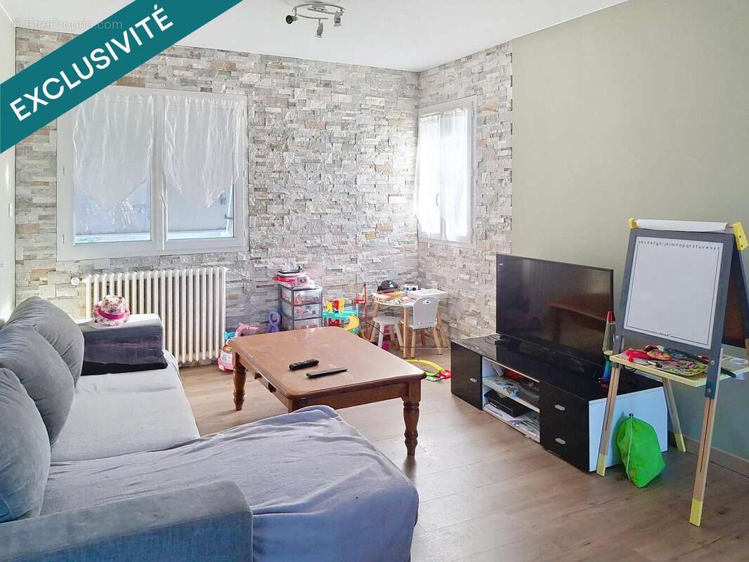Maison 117 m² à Celles-Sur-Belle  - photo 3