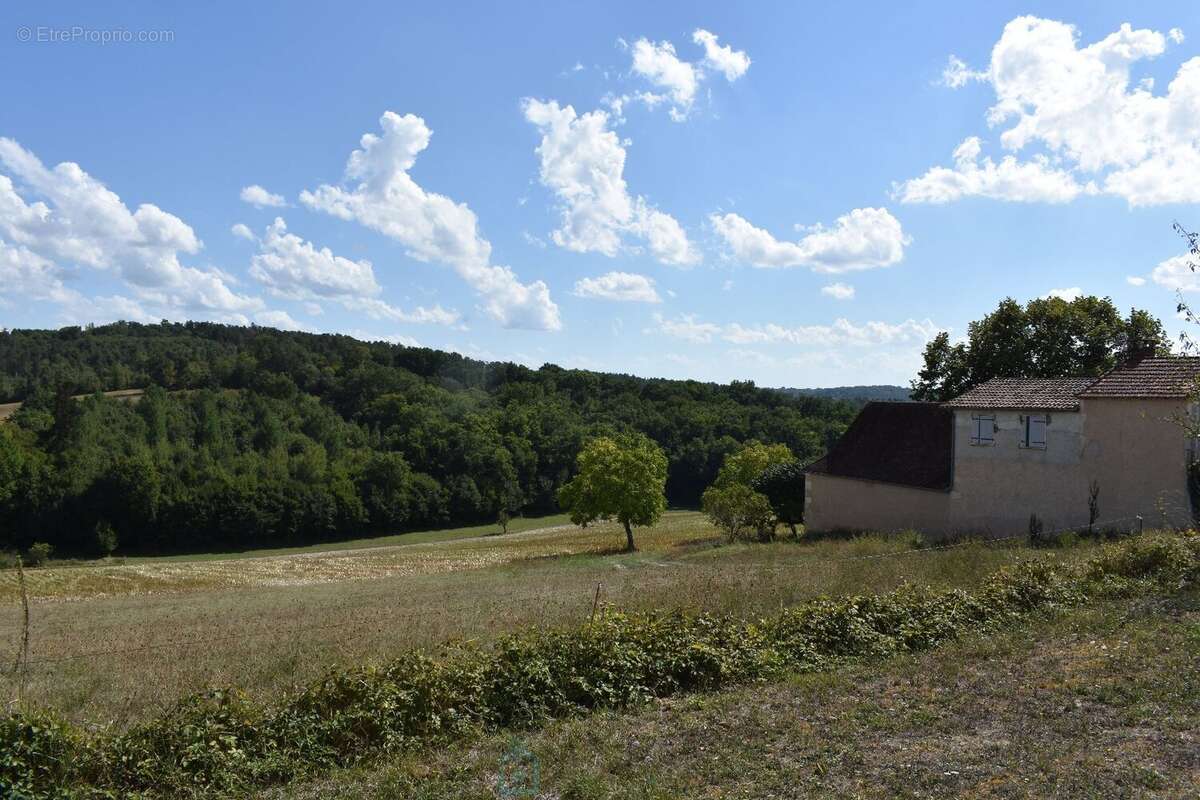 Corps de ferme a restaurer sur 9000 m2 de terrain - photo 20