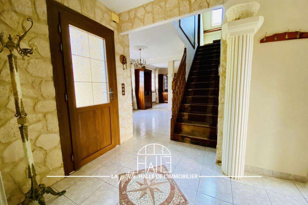 Maison à VERNEUIL-SUR-VIENNE