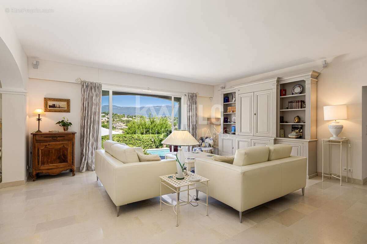 Maison 204 m² à Valbonne  - photo 5