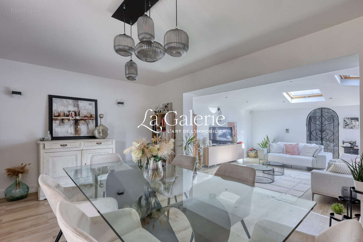 Maison à LA FARLEDE