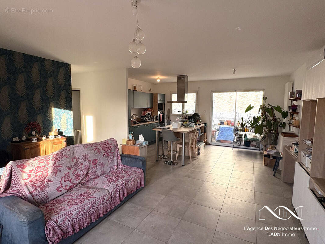 Maison à SAINT-JEAN-DE-BRAYE