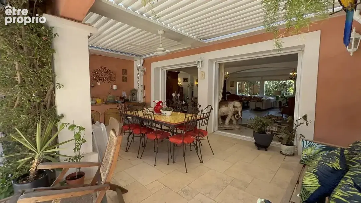 Villa 260m² avec piscine à Fréjus Valescure dans un domaine privé sur un terrain de 1750m² - photo 30