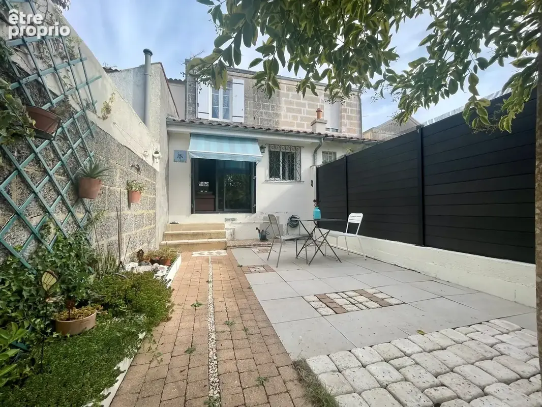 Maison 4 pièces 98 m² à vendre à Saintes (17100) - photo 2