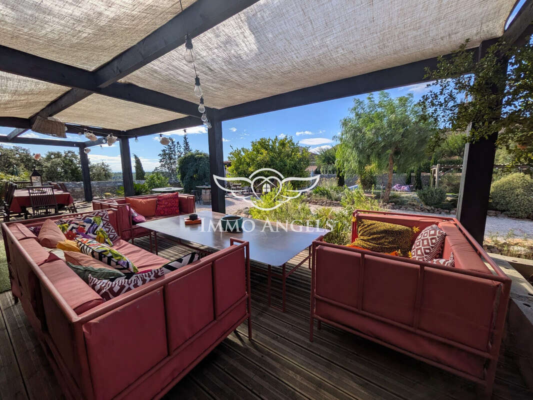 Maison à SAINT-CHINIAN