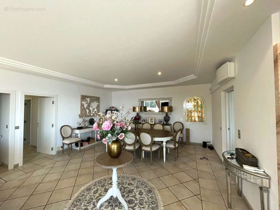 Maison à THEOULE-SUR-MER