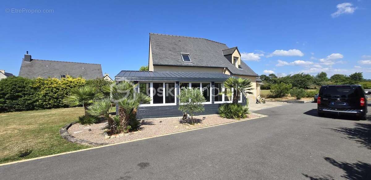 Maison à PLOUASNE