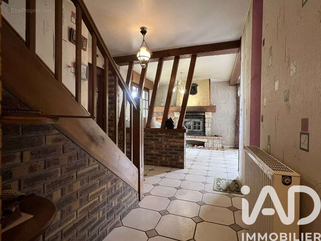 Maison 124 m² à Nesle-Normandeuse  - photo 6