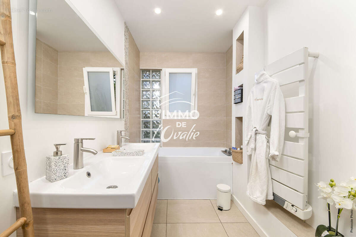 Maison à SAINT-JORY