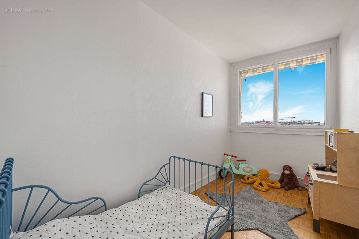 Appartement à PARIS-12E