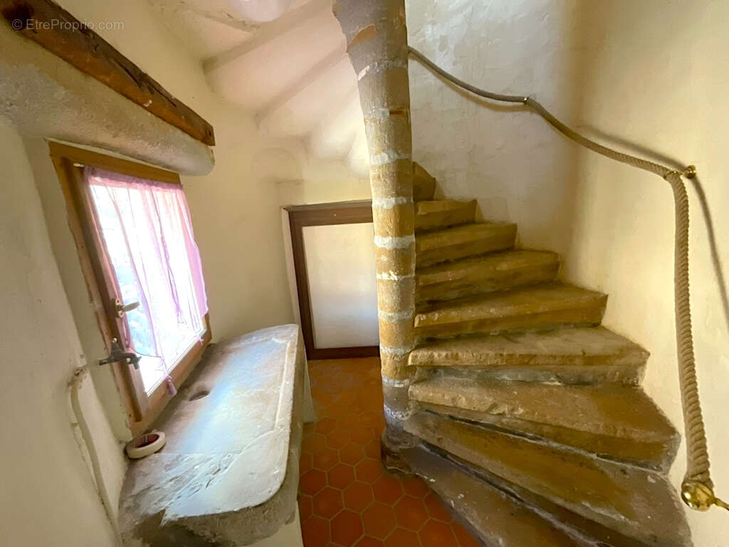 Maison atypique Amance 5 pièces 4chambres 135m2 habitables - photo 7