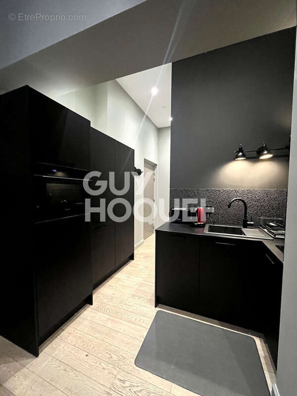Appartement T2 37 m² à vendre à AIX LES BAINS - photo 3