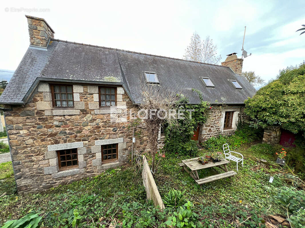 Maison à PLEUMEUR-GAUTIER