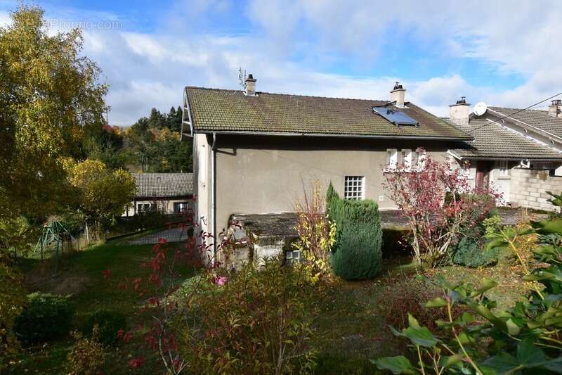 Maison à SAINT-AGREVE