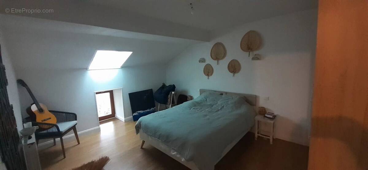 Appartement à POLMINHAC