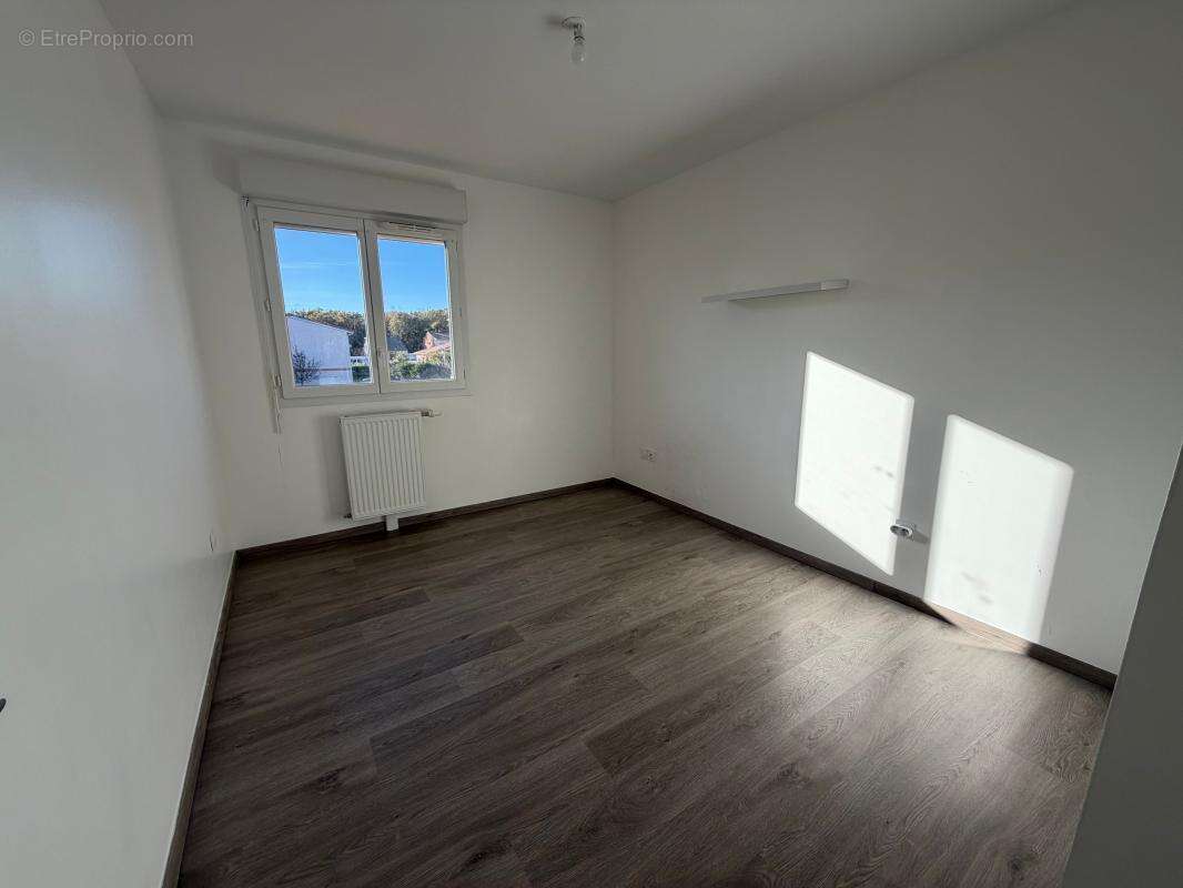 Maison à LA SALVETAT-SAINT-GILLES