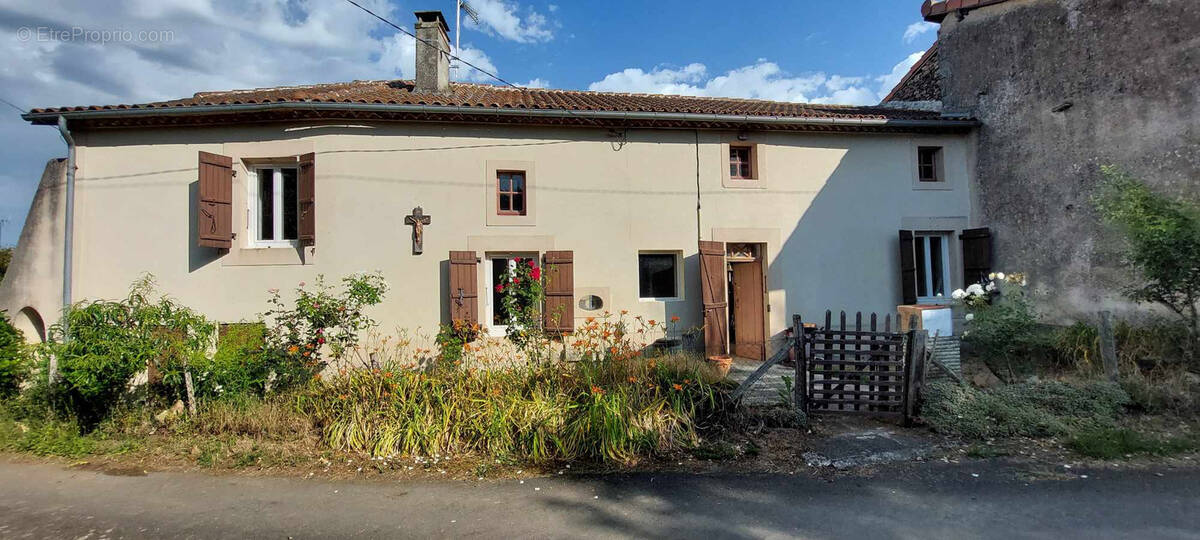 Maison à CHIRAC