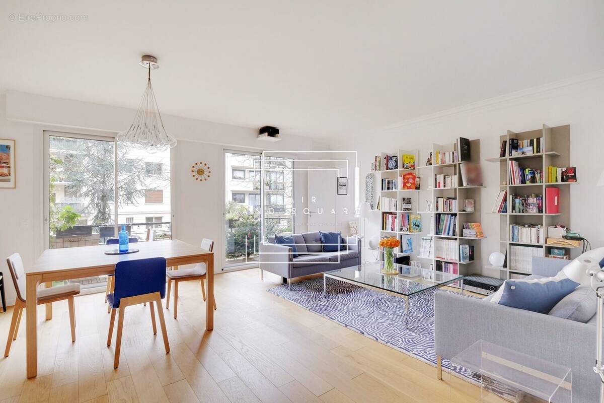 Appartement à NEUILLY-SUR-SEINE