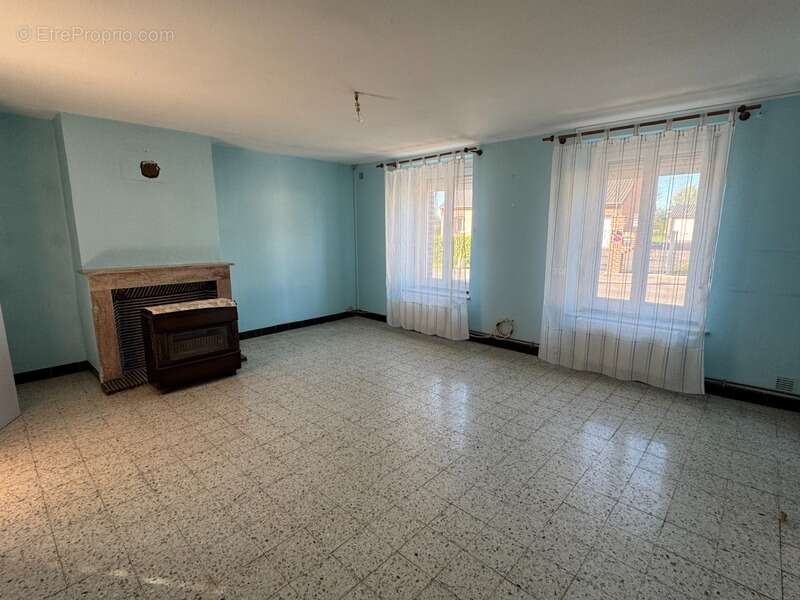 Maison à vendre 4 pièces LA FLAMENGRIE (02) - photo 5