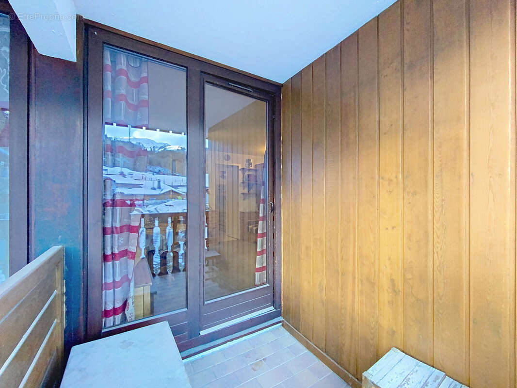 Appartement à MORILLON