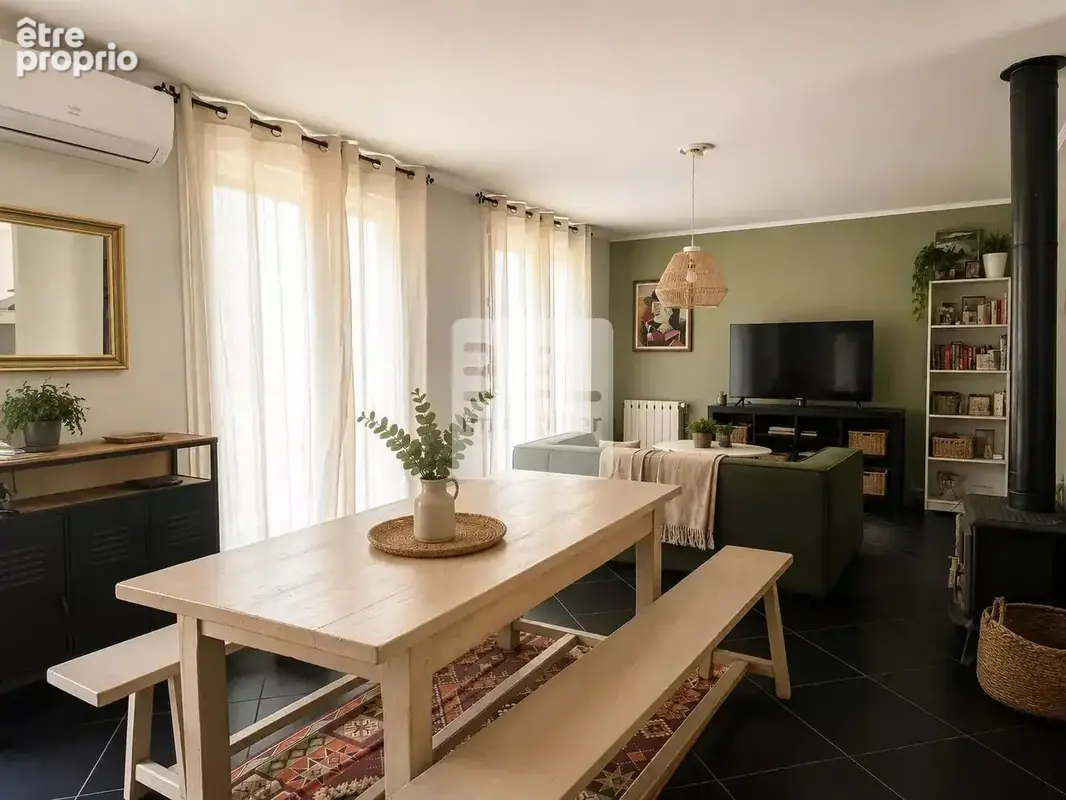 Belle maison de 6 pièces avec piscine à Vénéjan - photo 4