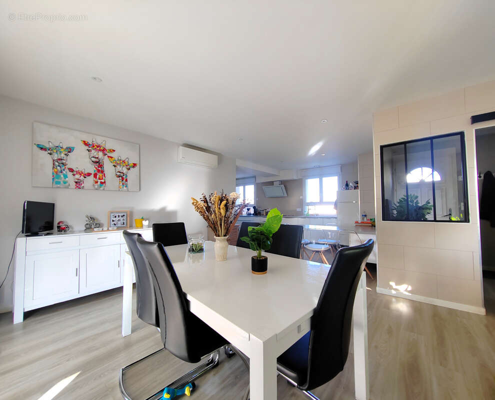 Maison à FONTENAY-LE-COMTE