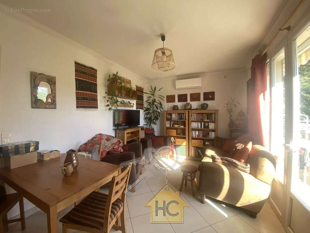 Appartement à LE CANNET