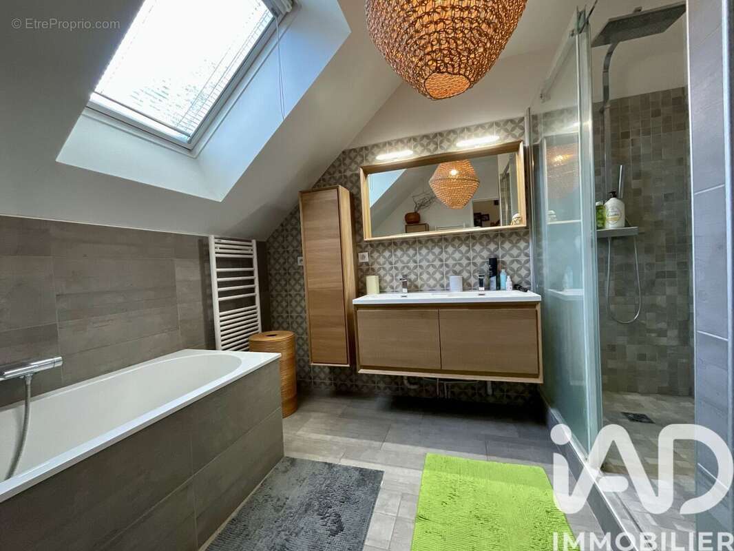 Photo 9 - Maison à TOUSSUS-LE-NOBLE