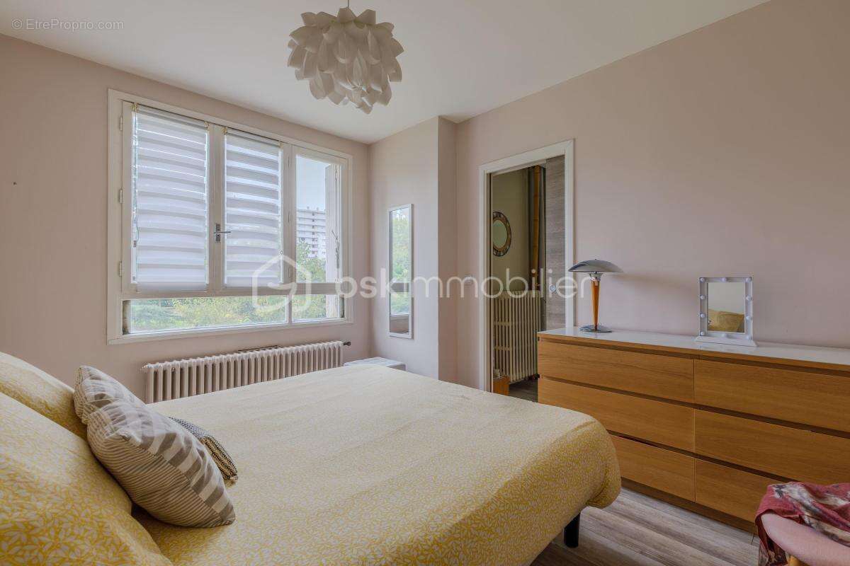 Appartement à LYON-8E