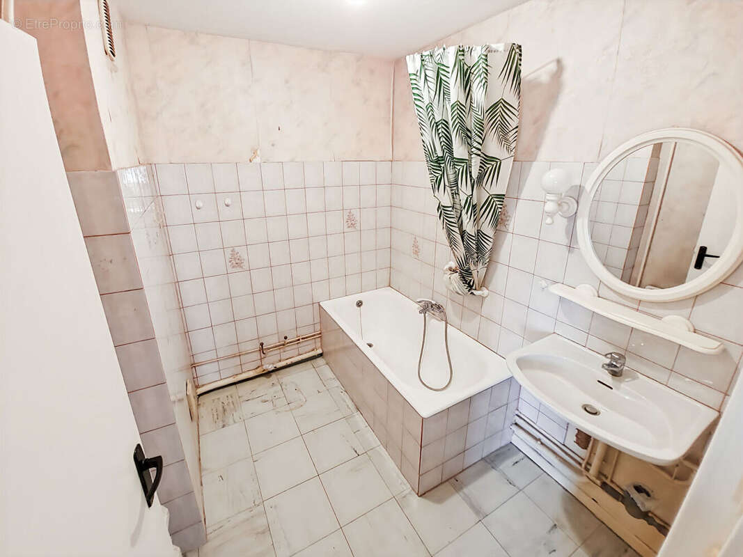 Appartement à SALON-DE-PROVENCE