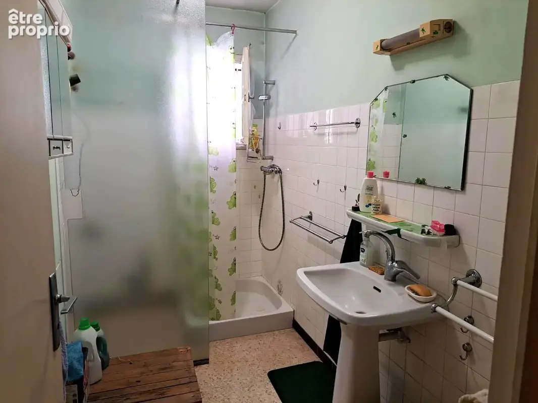 Propriété familiale à fort potentiel, 5 chambres et dépendances sur terrain arboré de 2313 m2 - photo 15