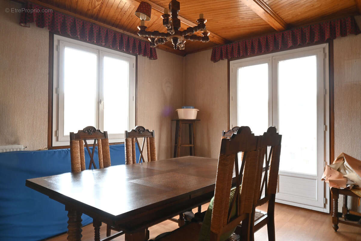 Maison à ANGOUSTRINE-VILLENEUVE-DES-ESCALDES