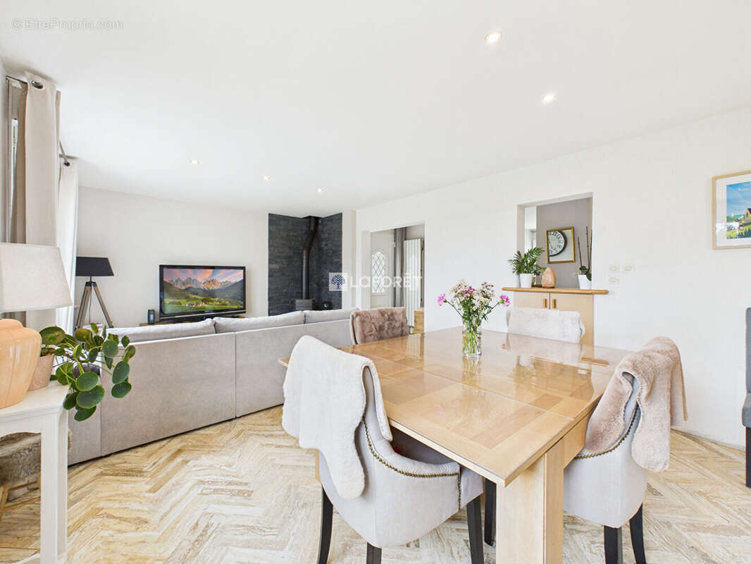 Maison à POULDREUZIC