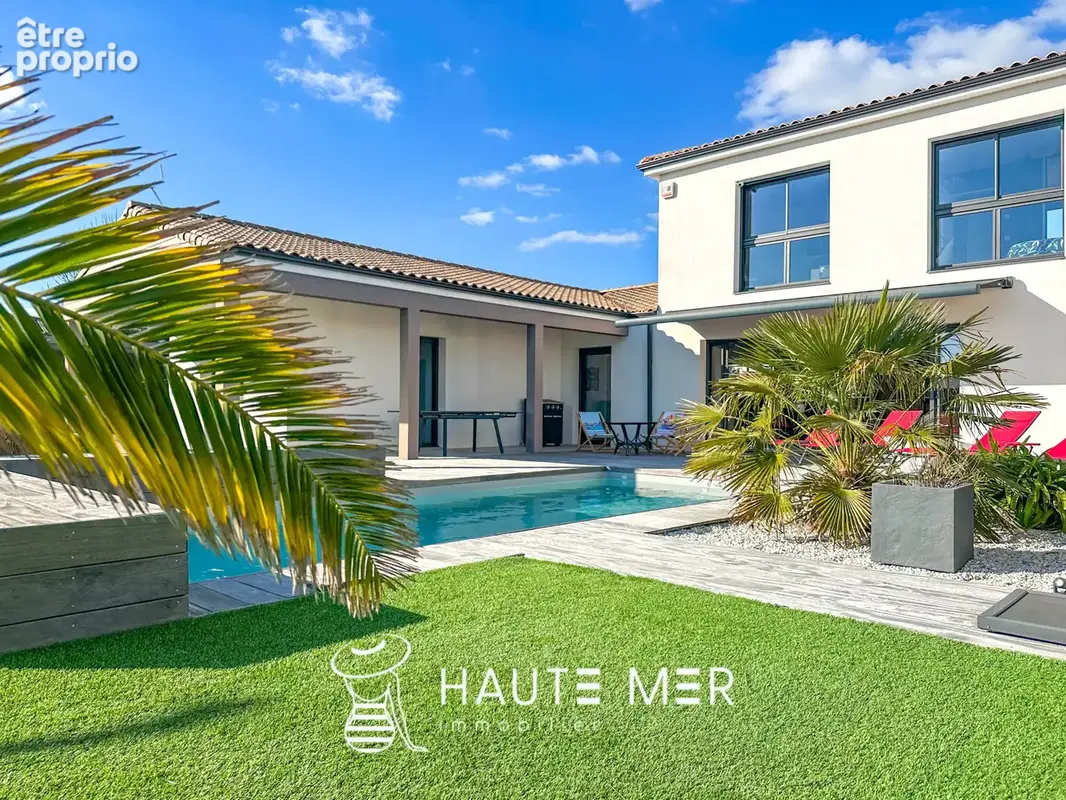 ANTILLES - Villa contemporaine sur plus de 2000 m2 de terrain - photo 11