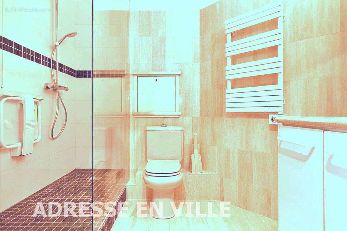 Appartement à LEVALLOIS-PERRET