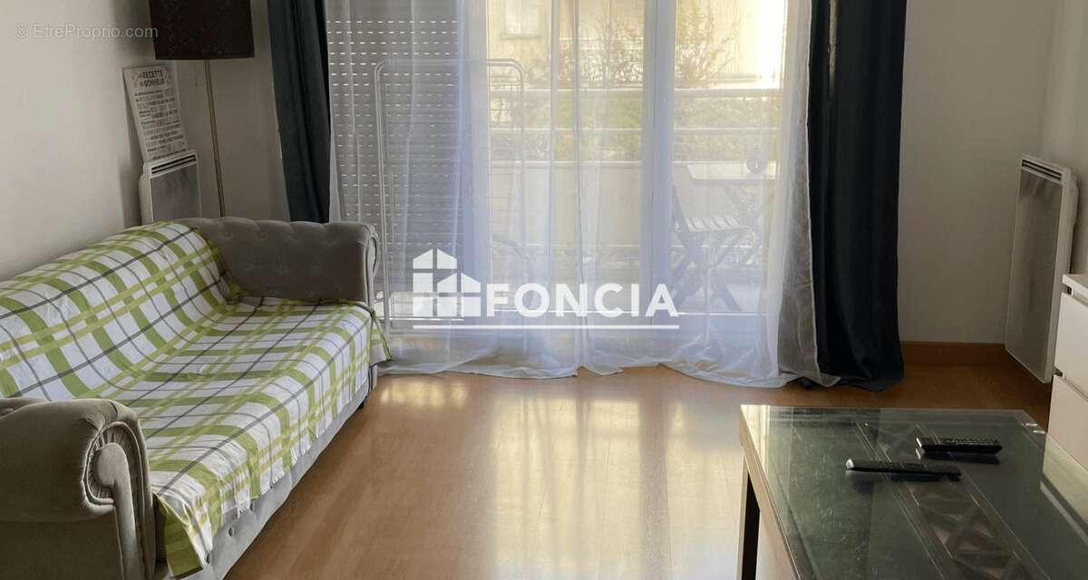 Appartement à DUGNY